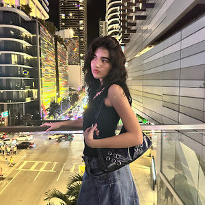 Meet your Posher, Isabella